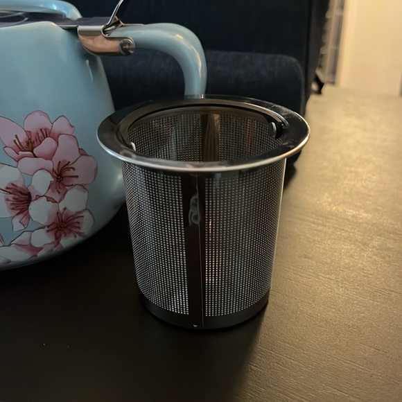 Alfred Ceramic and Stainless Steel One-Cup Teapot - Picture 8 of 10